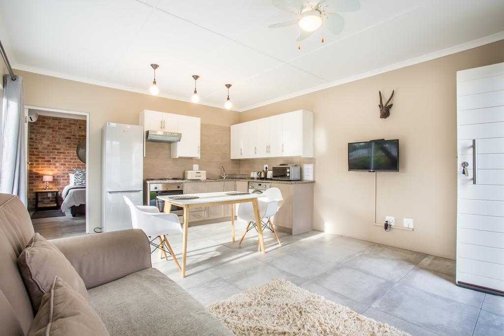 El Dorado 65 Luxury Self Catering Villa Oudtshoorn Kültér fotó