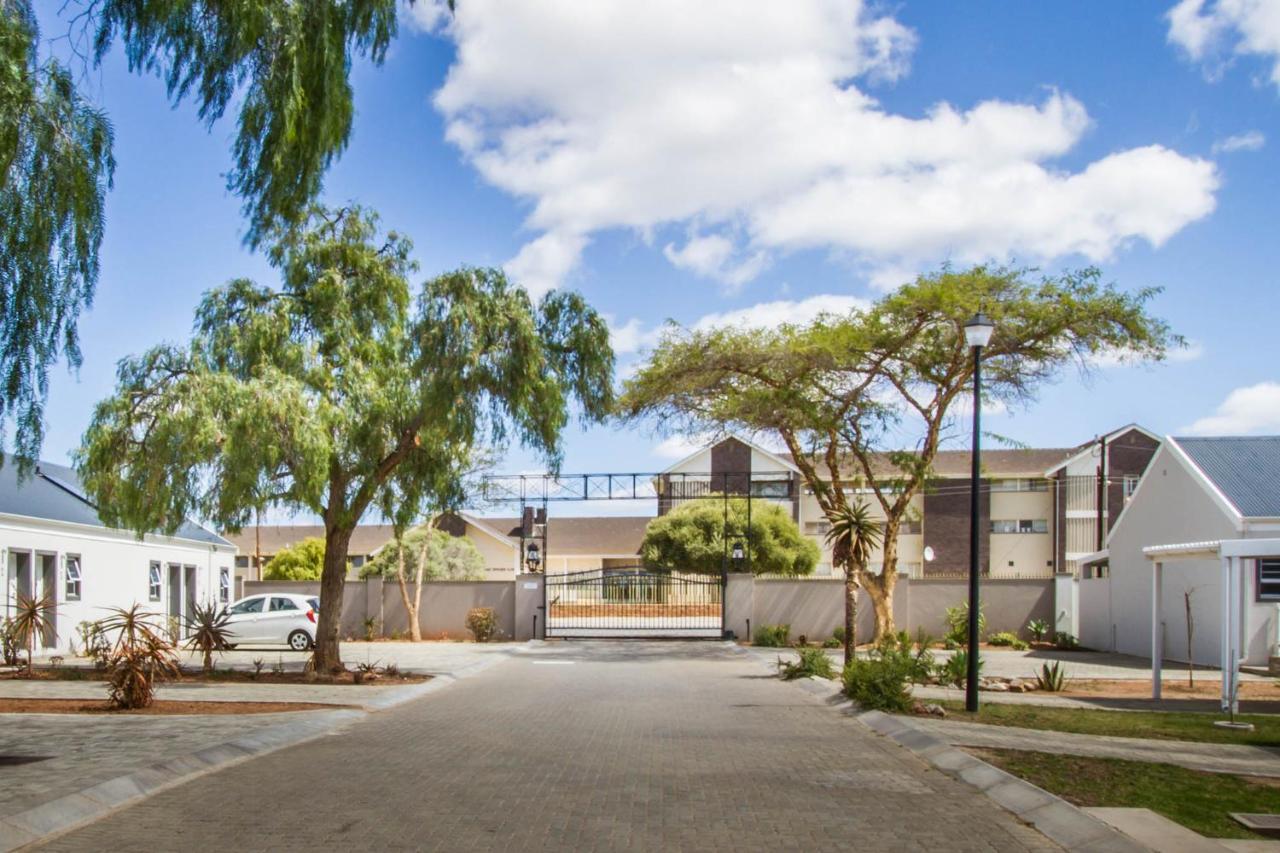 El Dorado 65 Luxury Self Catering Villa Oudtshoorn Kültér fotó
